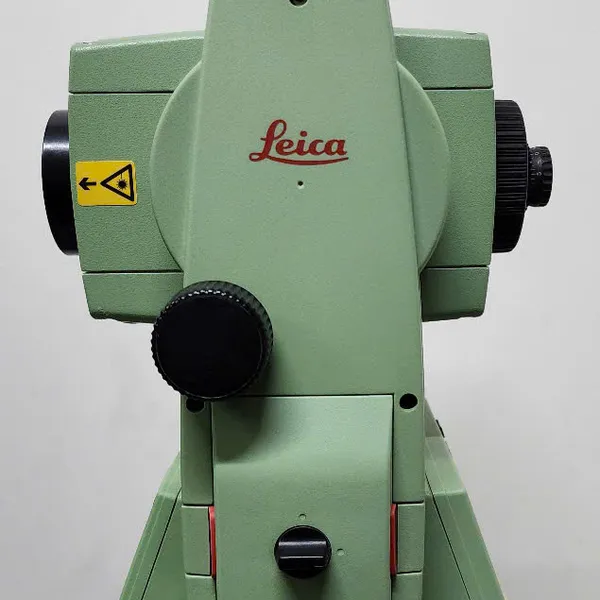 Máy toàn đạc điện tử Leica TCR402 Power