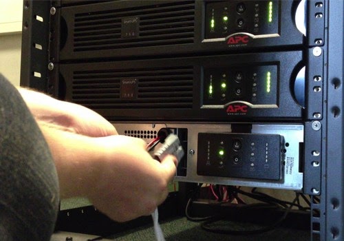 bộ lưu điện apc smart-ups sc 1500va