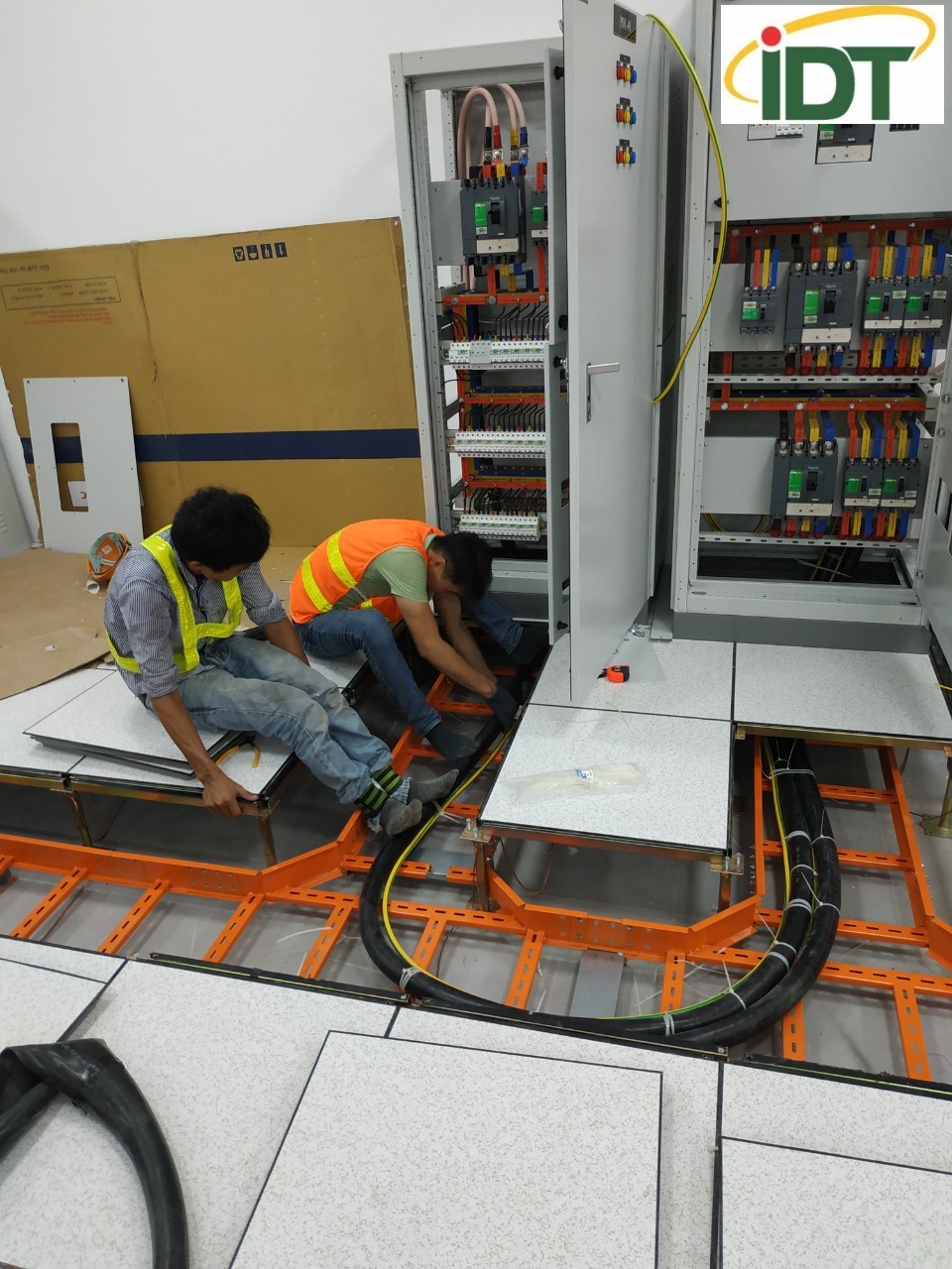 HỆ THỐNG ĐIỆN PHÒNG SERVER