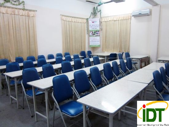 VỆ SINH MÁY LẠNH HỘI TRƯỜNG