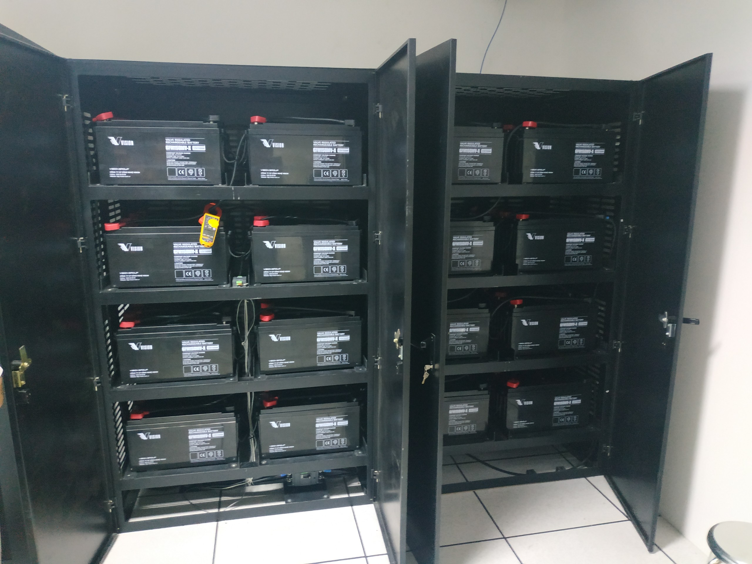 THAY ẮC QUY CHO UPS