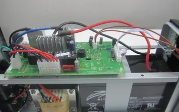 Khi nào cần thay ắc quy cho ups