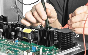 Sửa chữa UPS APC SUA5000RMI2U
