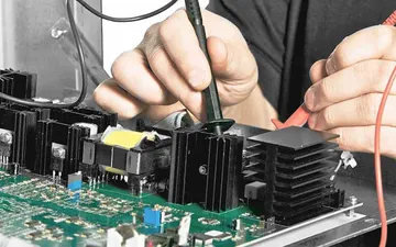 Địa chỉ thay ắc quy UPS Santak uy tín chất lượng