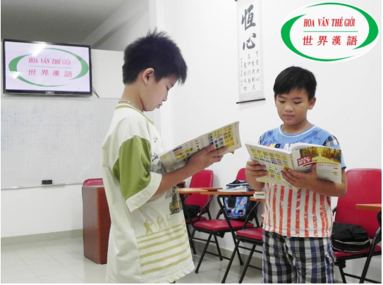 Phụ huynh trăn trở bài toán học tiếng Hoa thiếu nhi ở đâu