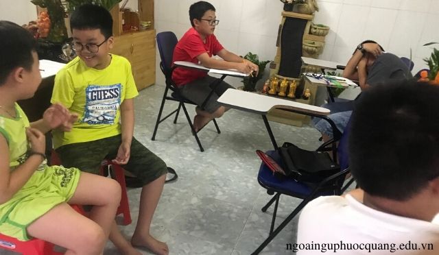 Tiếng Hoa trẻ em ở Bình Tân