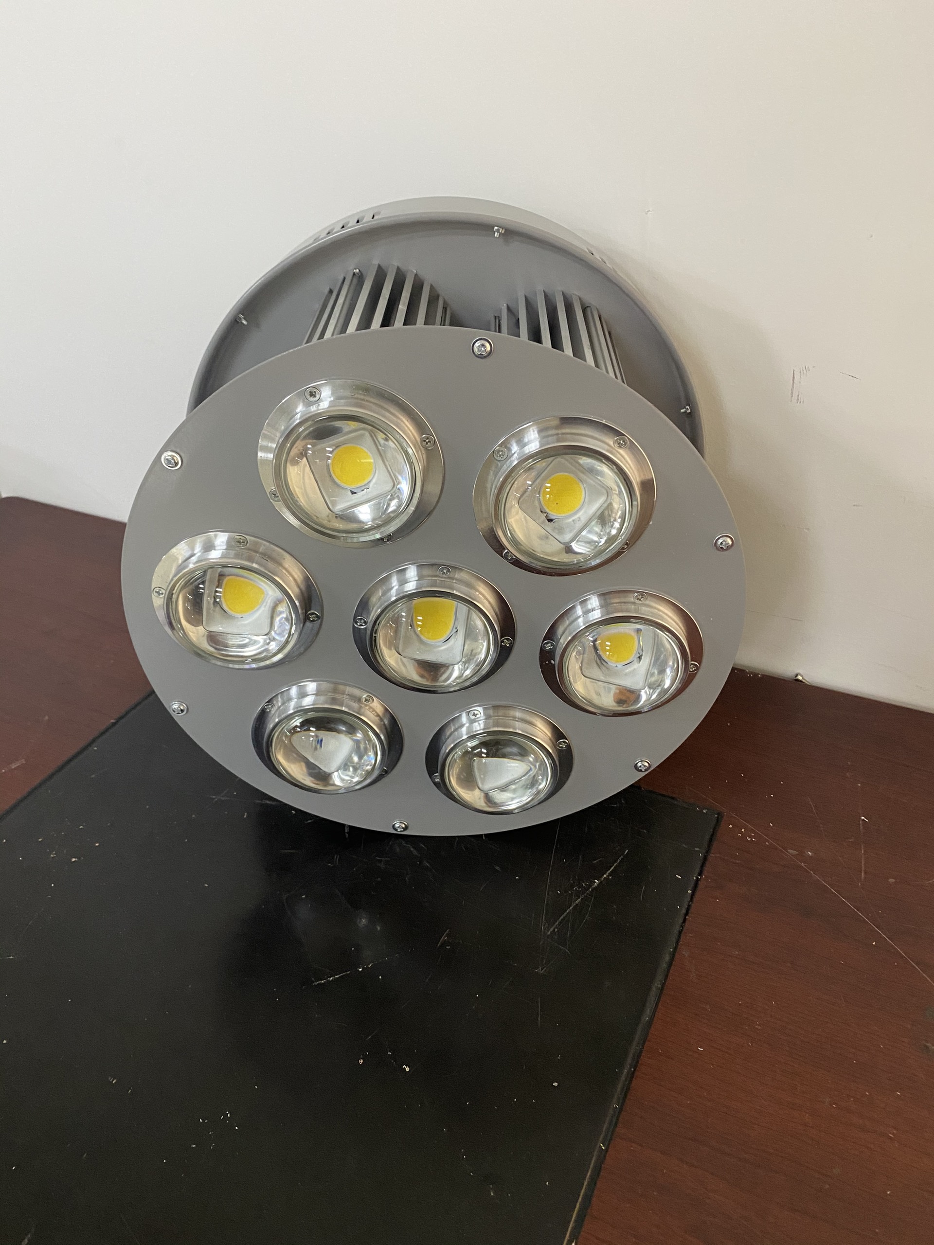 Đèn led nhà xưởng philips 350w Đèn led nhà xưởng philips 350w