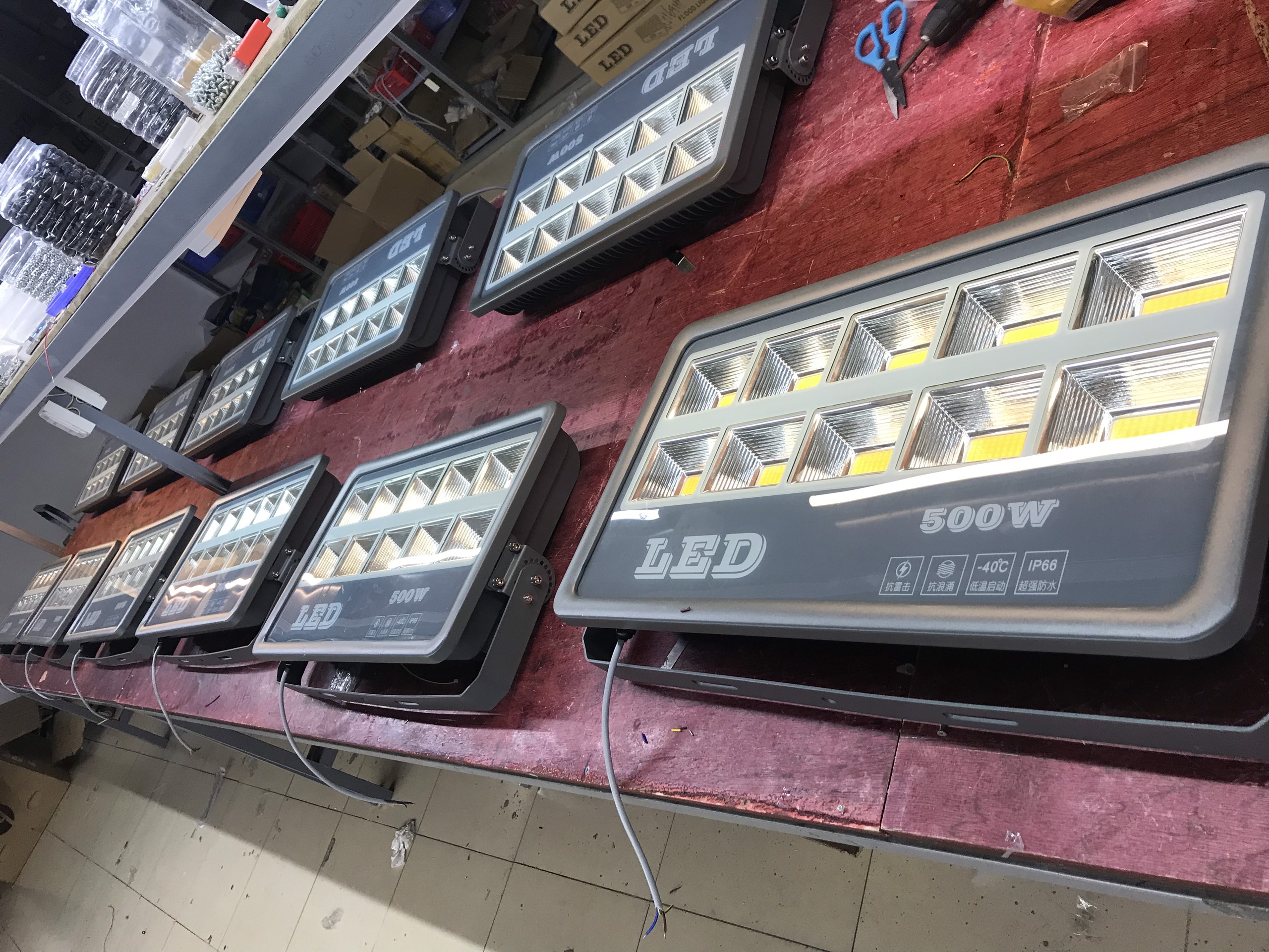 Đèn pha led 500w Đèn pha led 500w