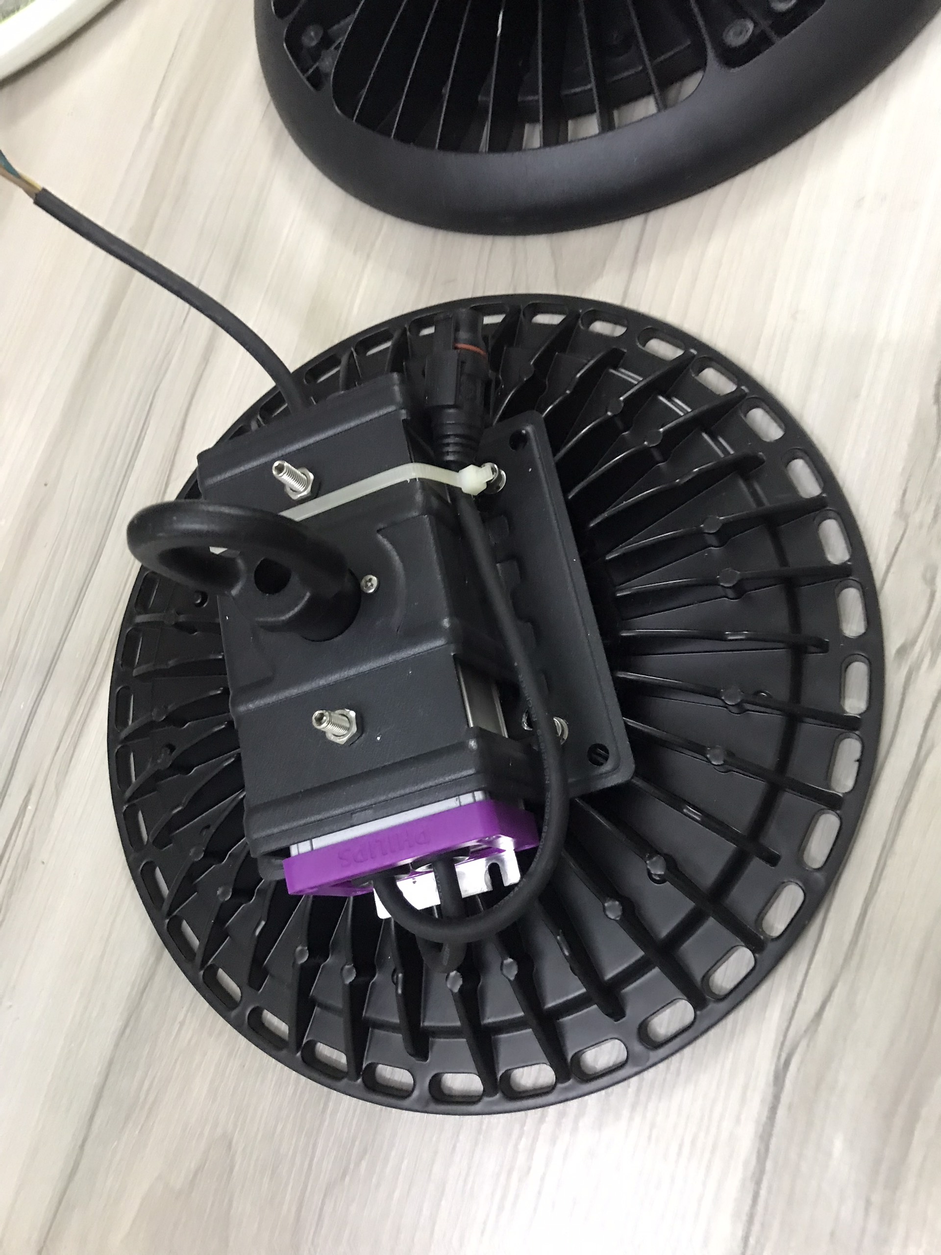 Đèn led highbay 100w UFO HB3S-ND