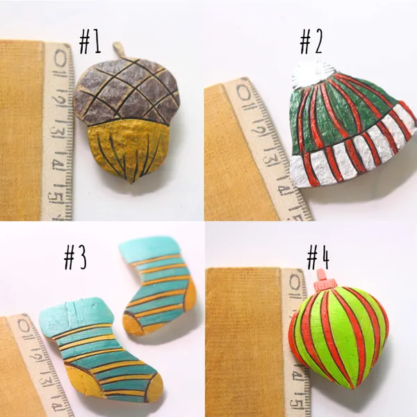 Bộ 11 Pin- Bán lẻ, huy hiệu Giáng Sinh cài áo, balo trang trí siêu xinh