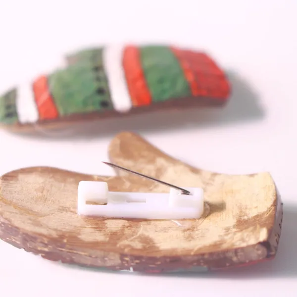 Bộ 11 Pin- Bán lẻ, huy hiệu Giáng Sinh cài áo, balo trang trí siêu xinh