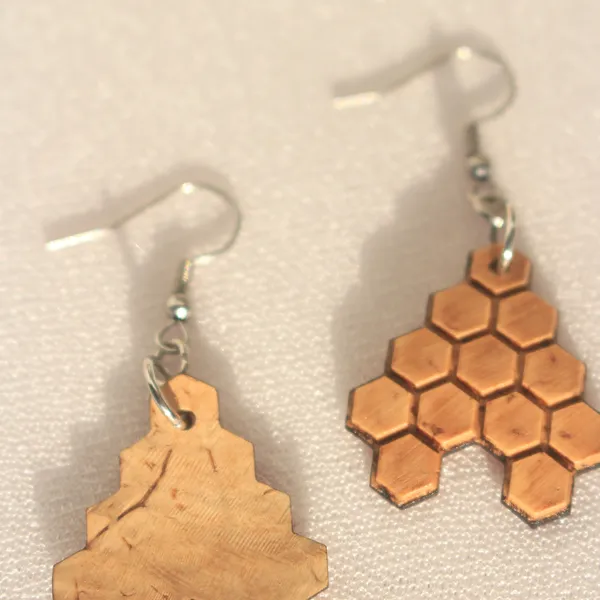 BÔNG TAI DỪA SÁP ONG