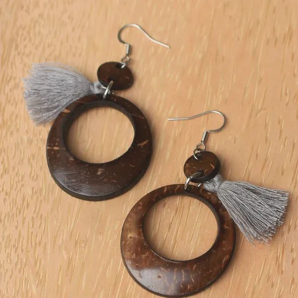 BÔNG TAI DỪA TRÒN PHỐI TUA RUA