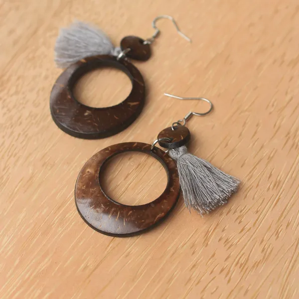 BÔNG TAI DỪA TRÒN PHỐI TUA RUA