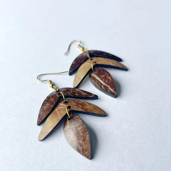 BÔNG TAI DỪA DÁNG LÁ XẾP TẦNG