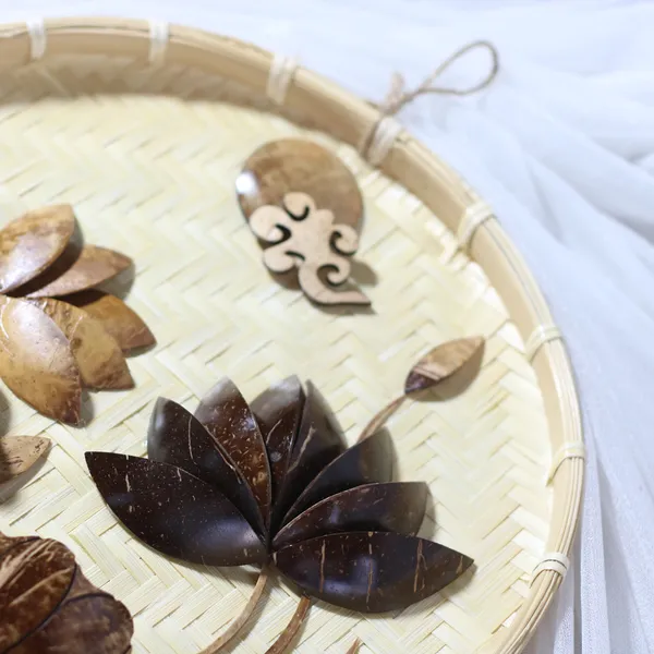 BÔNG TAI DỪA DÁNG TRÁI TIM