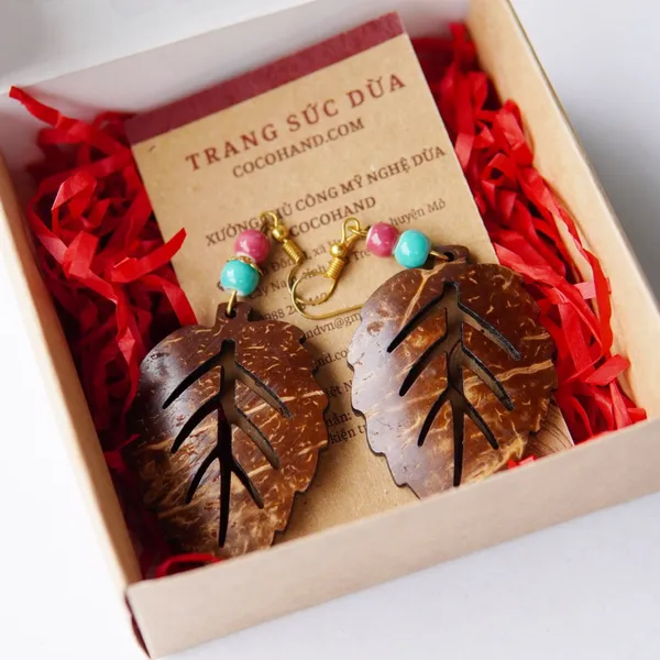 BÔNG TAI DỪA DÁNG LÁ PHỐI HẠT CHÂU