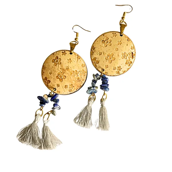 BÔNG TAI DỪA MẪU HOA NHÍ PHỐI ĐÁ VÀ TUA RUA