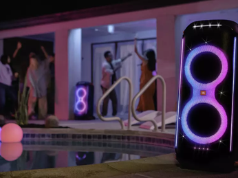 Nên mua loa kéo hay dàn loa karaoke?