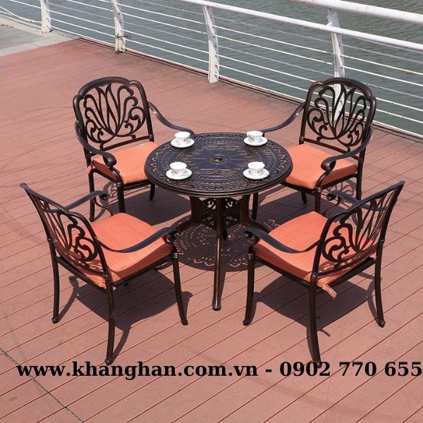 Bàn sân vườn mẫu tròn nhôm đúc KH23-B18.4G13 Bàn sân vườn mẫu tròn nhôm đúc KH23-B18.4G13