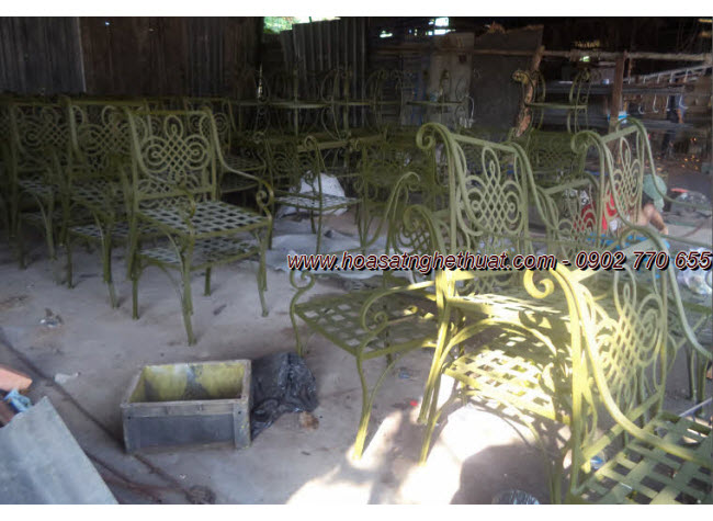 Mẫu bàn ghế sắt được yêu thích năm 2013 Mẫu bàn ghế sắt được yêu thích năm 2013