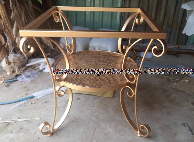 Mẫu bàn ghế sắt được yêu thích năm 2013 Mẫu bàn ghế sắt được yêu thích năm 2013