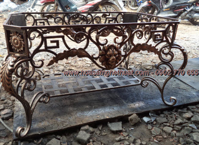 Bàn Ghế Sắt Rèn - Sắt rèn nghệ thuật và phụ kiện sắt. Bàn Ghế Sắt Rèn - Sắt rèn nghệ thuật và phụ kiện sắt.