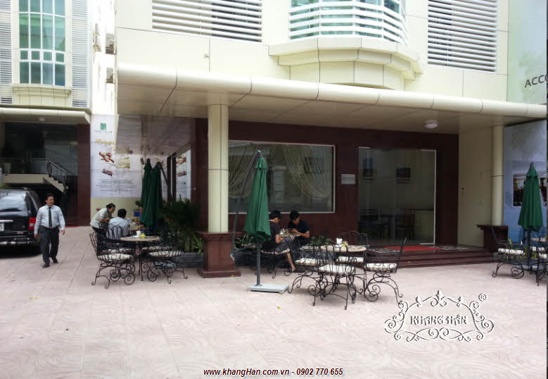 Luxurious style and quality at the forefront Luxurious style and quality at the forefront