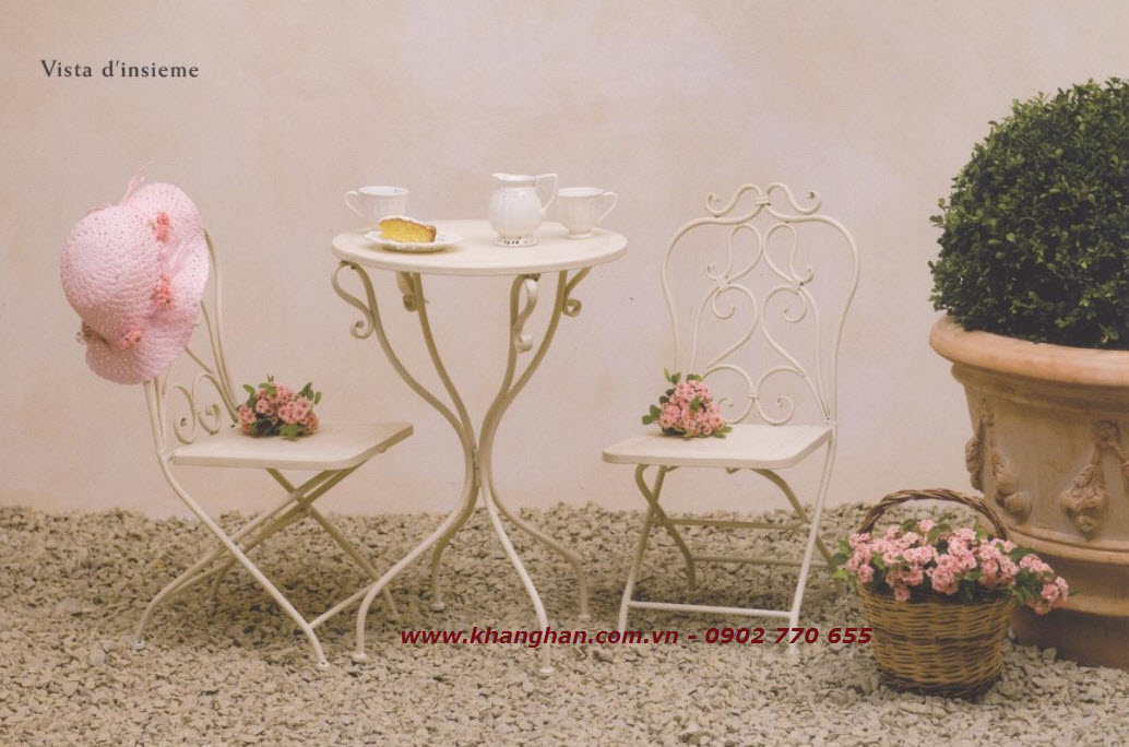 Bàn ghế sắt rèn nghệ thuật độc đáo với phong cách Nostalgia KH14-BG005 Bàn ghế sắt rèn nghệ thuật độc đáo với phong cách Nostalgia KH14-BG005