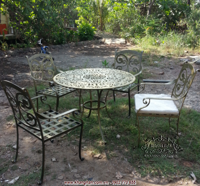 Bàn ghế sắt nghệ thuật - KH15-BG001 Bàn ghế sắt nghệ thuật - KH15-BG001