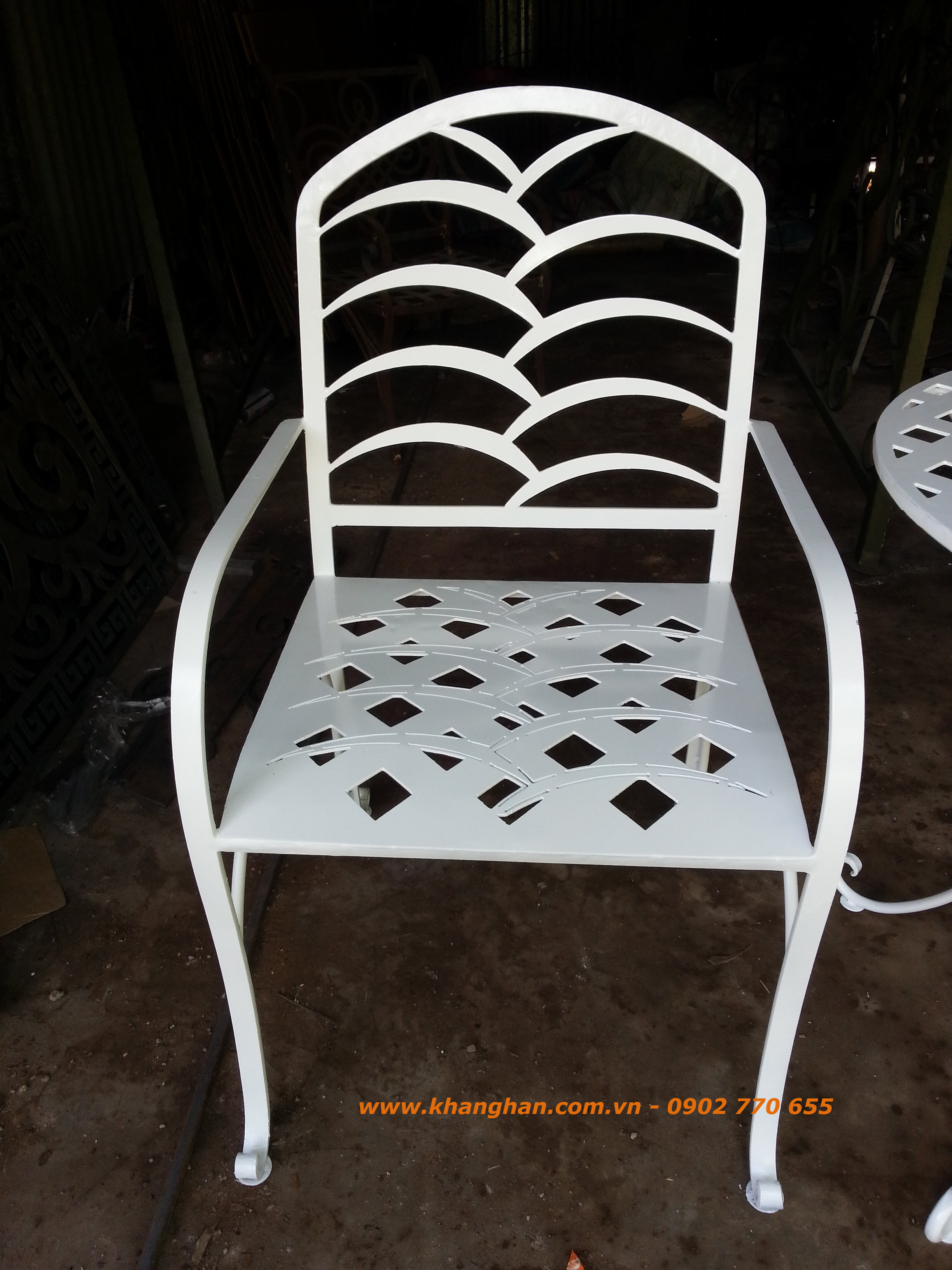 Ghế sắt mỹ thuật KH15-BG003 Ghế sắt mỹ thuật KH15-BG003