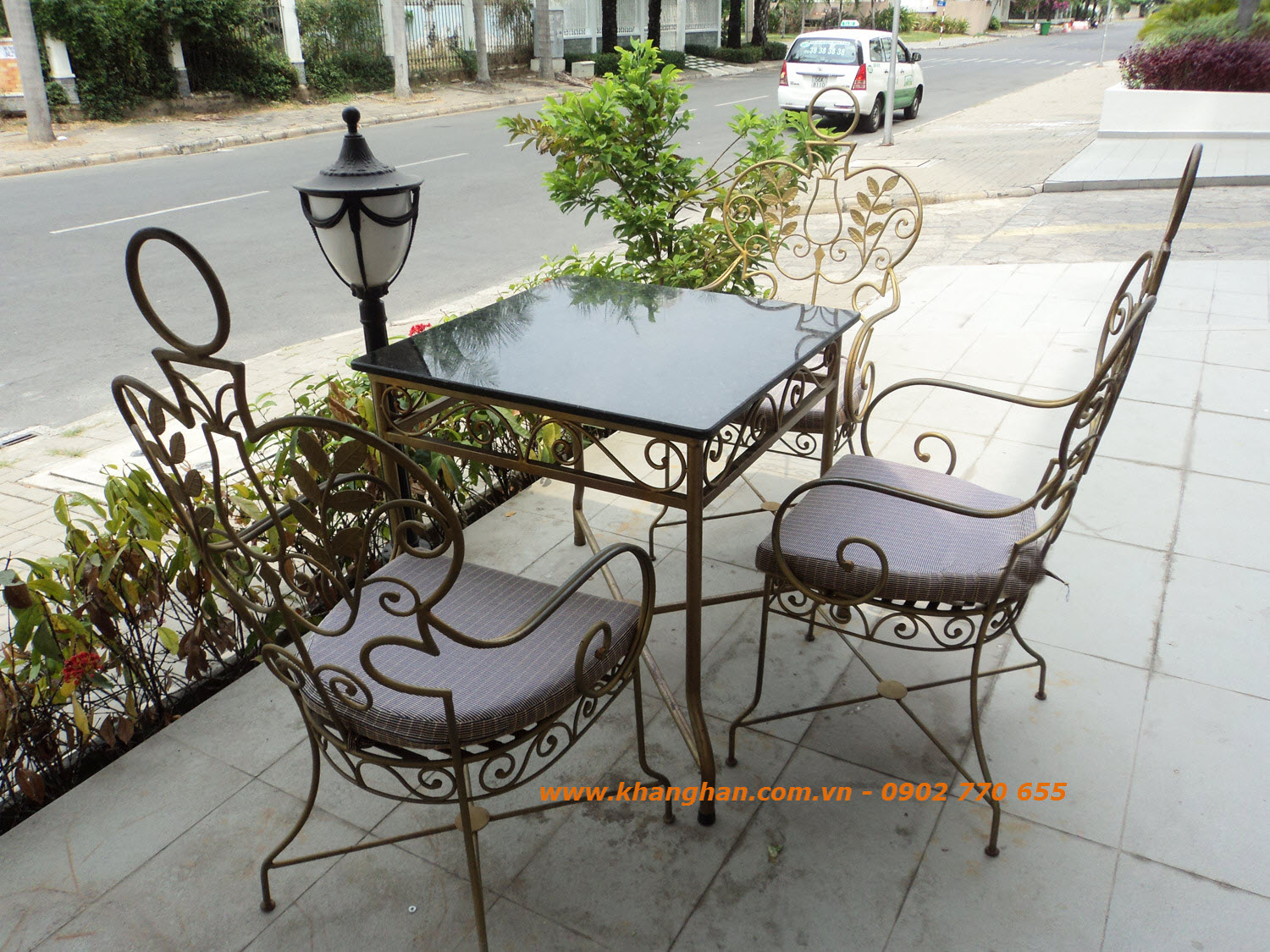 Bàn ghế sắt mỹ thuật KH15-BG007 Bàn ghế sắt mỹ thuật KH15-BG007