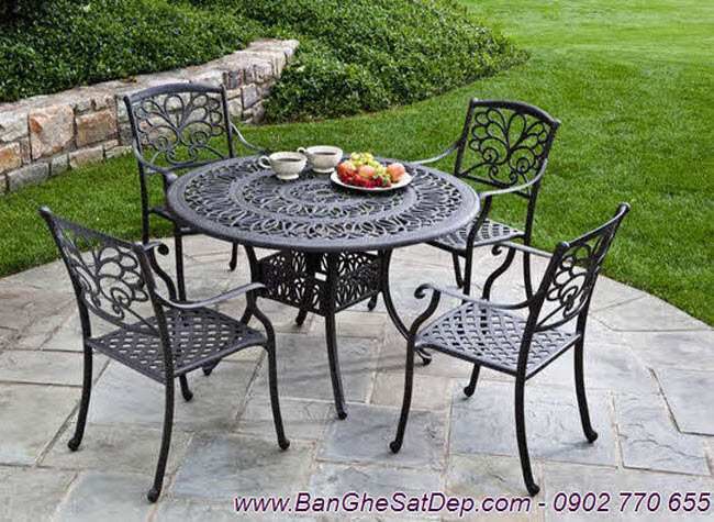 Bàn ghế sắt rèn nghệ thuật KH14-BG024 Bàn ghế sắt rèn nghệ thuật KH14-BG024