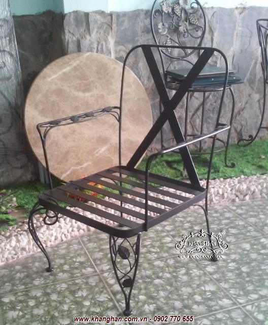 Ghế sắt nghệ thuật mang phong cách trang nhã KH15-G008 Ghế sắt nghệ thuật mang phong cách trang nhã KH15-G008