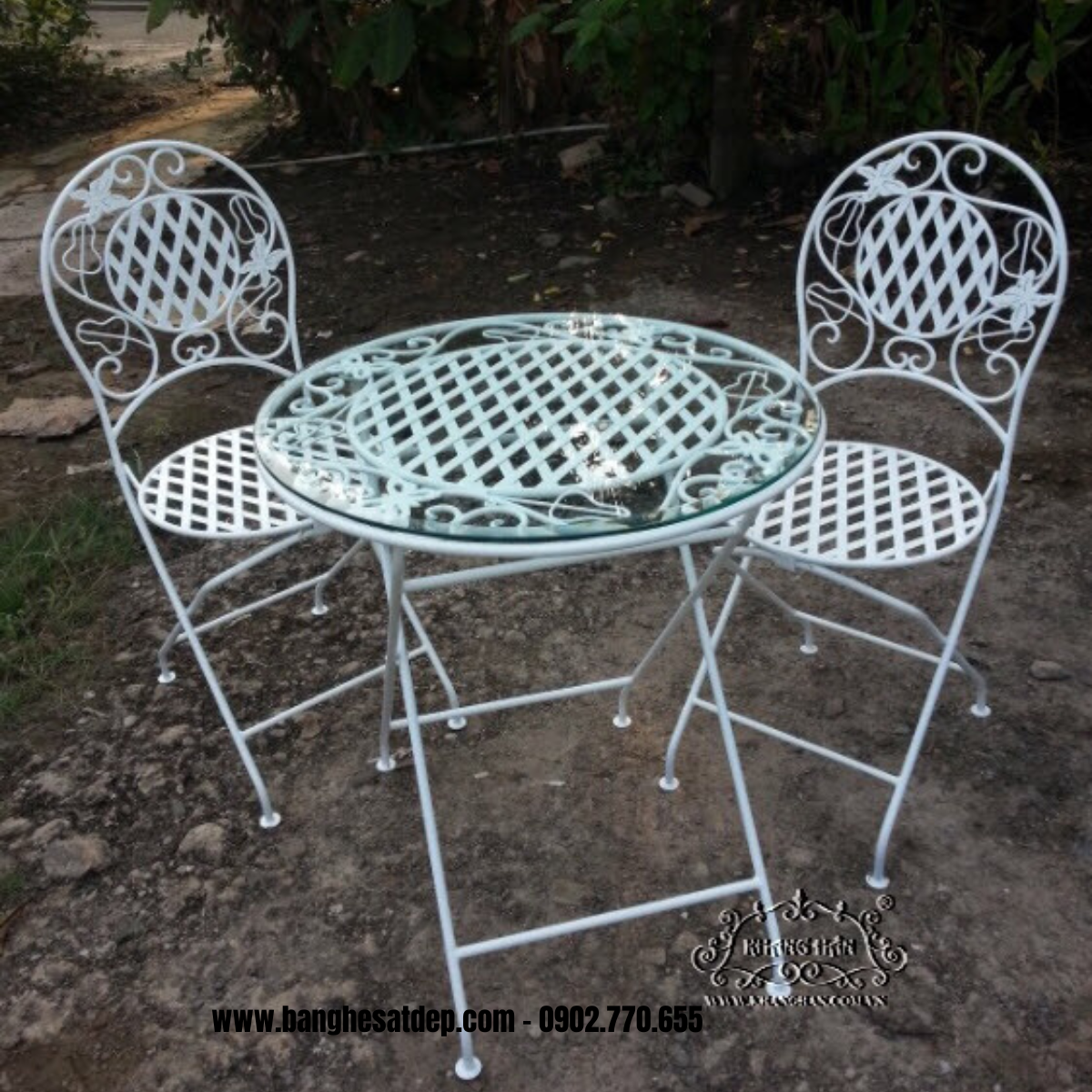 Bàn ghế  sân vườn sắt mỹ thuật KH-BG017 Bàn ghế  sân vườn sắt mỹ thuật KH-BG017