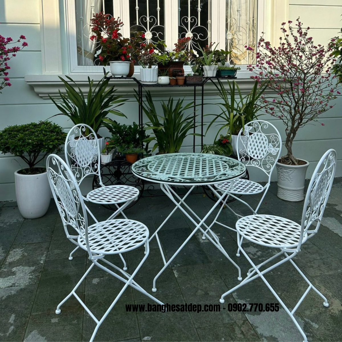 Bàn ghế  sân vườn sắt mỹ thuật KH-BG017 Bàn ghế  sân vườn sắt mỹ thuật KH-BG017