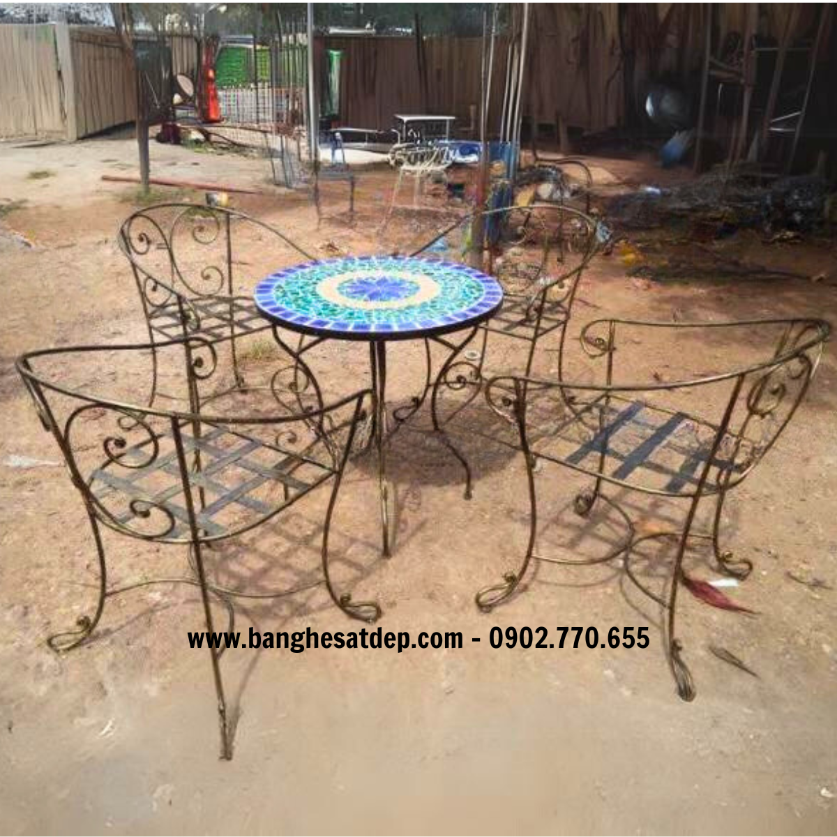 Đón chào xuân mới cùng bàn ghế sắt rèn nghệ thuật duyên dáng và sang trọng KH14-BG035 Đón chào xuân mới cùng bàn ghế sắt rèn nghệ thuật duyên dáng và sang trọng KH14-BG035