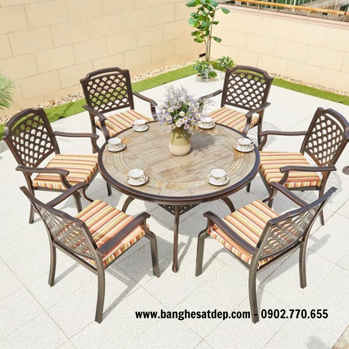 Bộ bàn tròn ghế vuông nhôm đúc nhập khẩu cho sân vườn Bộ bàn tròn ghế vuông nhôm đúc nhập khẩu cho sân vườn