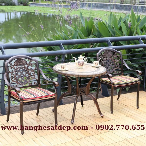 Mẫu bàn tròn mặt gốm nhôm đúc sơn tĩnh điện phong cách Bistro tân cổ điển KH23-B29.2G11 Mẫu bàn tròn mặt gốm nhôm đúc sơn tĩnh điện phong cách Bistro tân cổ điển KH23-B29.2G11