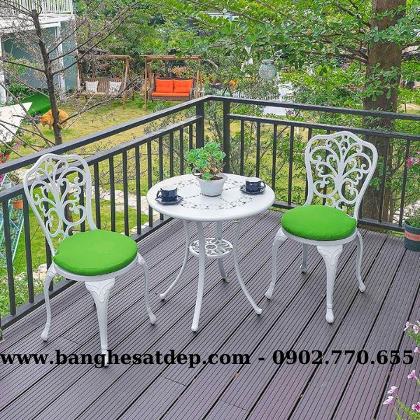 Mẫu bàn ghế ngoài trời phong cách cổ điển bằng nhôm đúc KH23-B40.2G14 Mẫu bàn ghế ngoài trời phong cách cổ điển bằng nhôm đúc KH23-B40.2G14