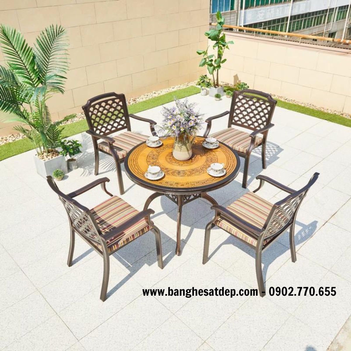 Bộ bàn tròn ghế vuông nhôm đúc nhập khẩu cho sân vườn Bộ bàn tròn ghế vuông nhôm đúc nhập khẩu cho sân vườn
