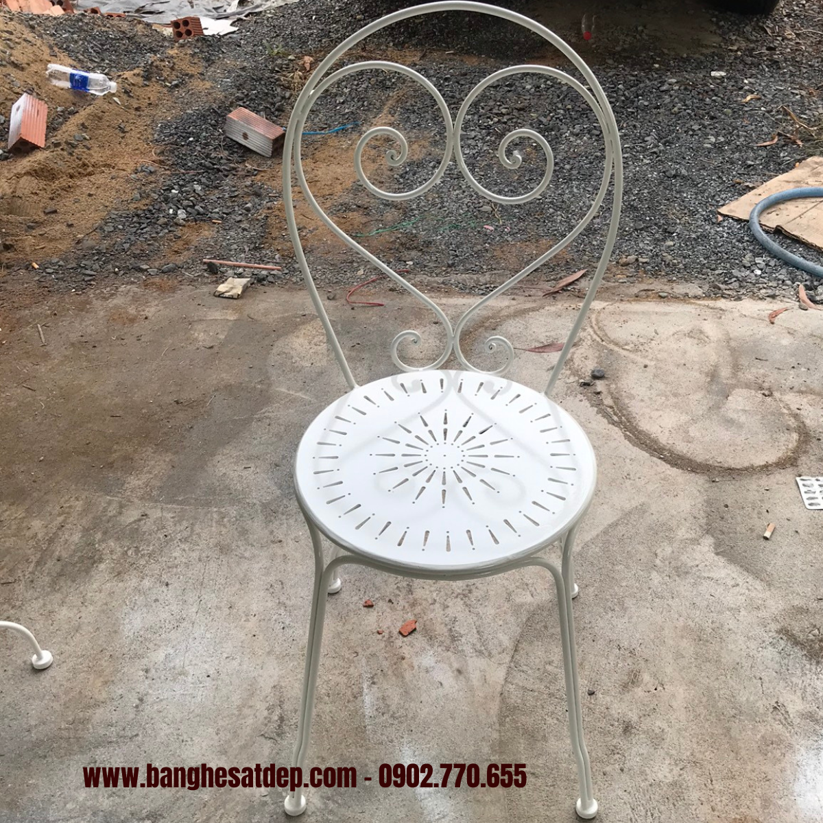 Mẫu bàn ghế sắt mỹ thuật ngoài trời Mẫu bàn ghế sắt mỹ thuật ngoài trời
