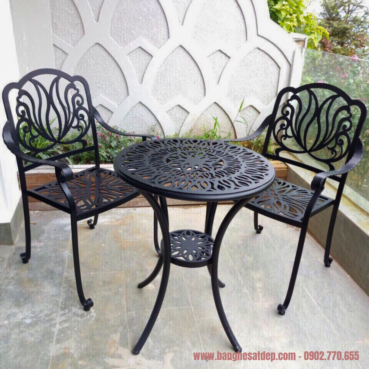 Bàn ghế sắt cắt CNC mỹ thuật Bàn ghế sắt cắt CNC mỹ thuật
