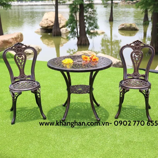 BỘ BÀN TRÒN 2 GHẾ NHÔM ĐÚC CHO SÂN VƯỜN XINH