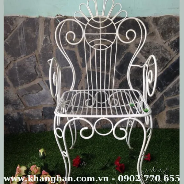 Ghế Sắt Uốn Theo Phong Cách Đế Vương
