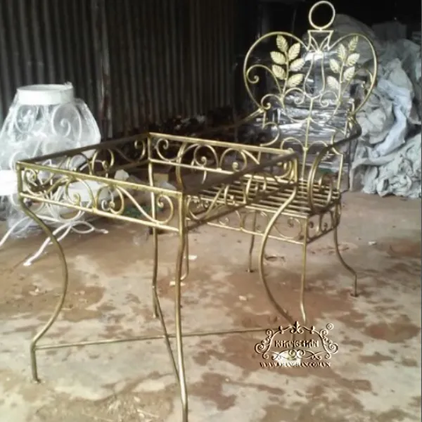 BÀN GHẾ SẮT MỸ THUẬT KH15-BG007