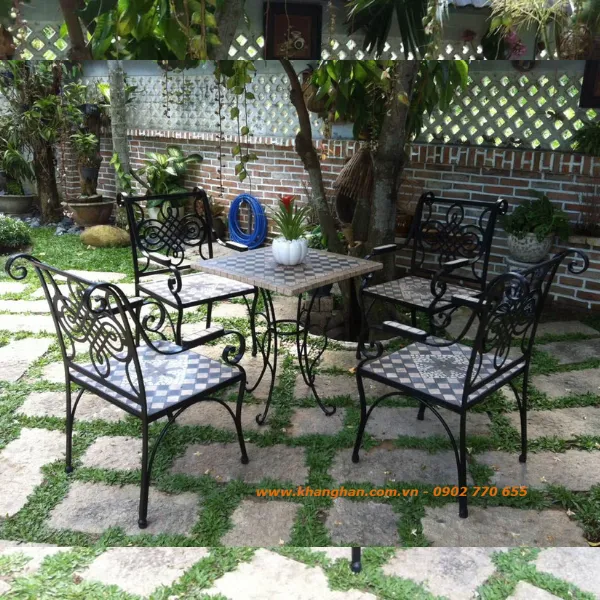 BÀN GHẾ SẮT MỸ THUẬT KH15-BG008
