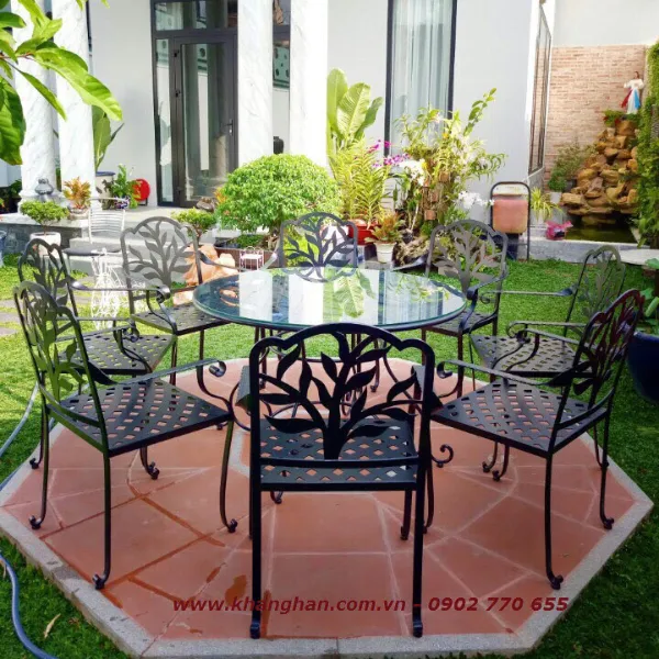 BÀN GHẾ SẮT MỸ THUẬT