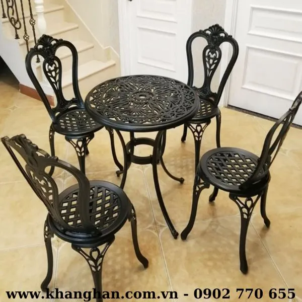 BỘ BÀN TRÒN 4 GHẾ  SÂN VƯỜN NHÔM ĐÚC
