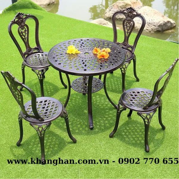 BỘ BÀN TRÒN 2 GHẾ NHÔM ĐÚC CHO SÂN VƯỜN XINH